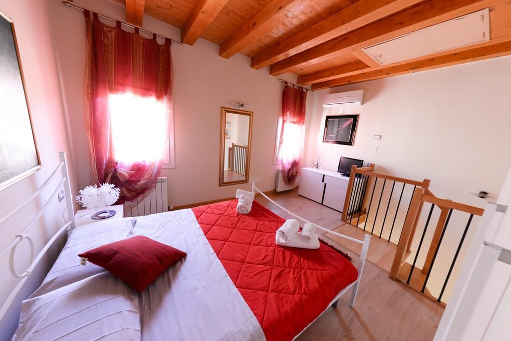 Piccola Venezia Apartments Чоджия Екстериор снимка