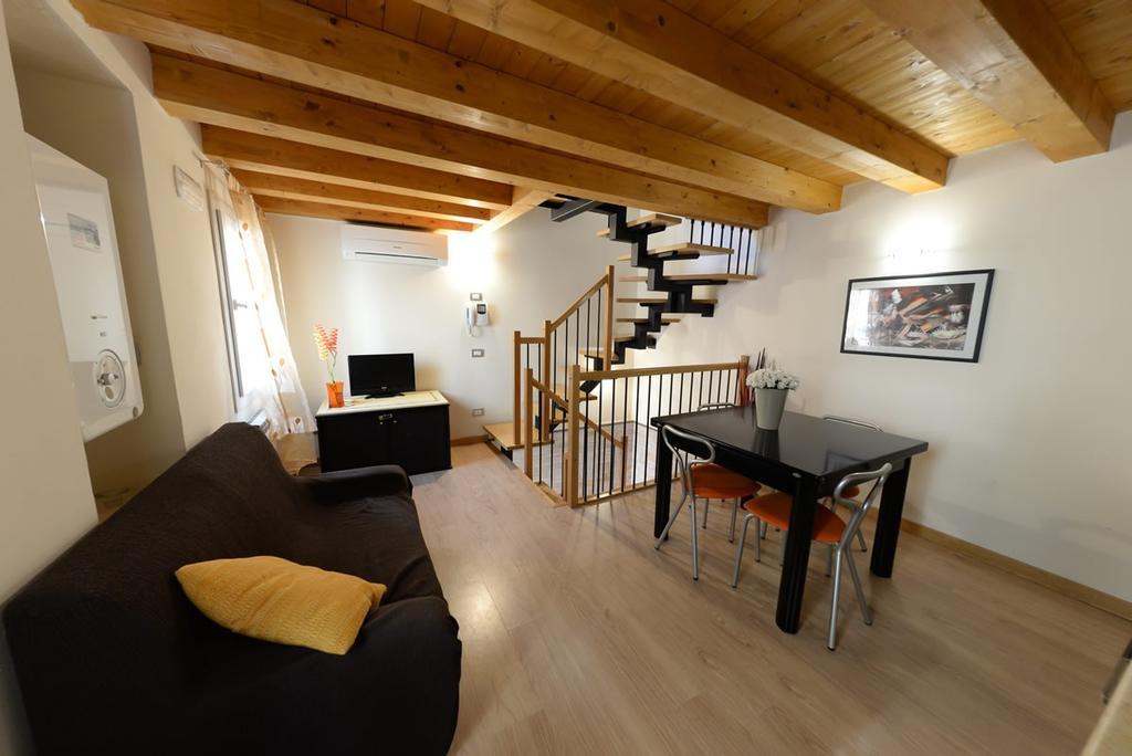 Piccola Venezia Apartments Чоджия Екстериор снимка